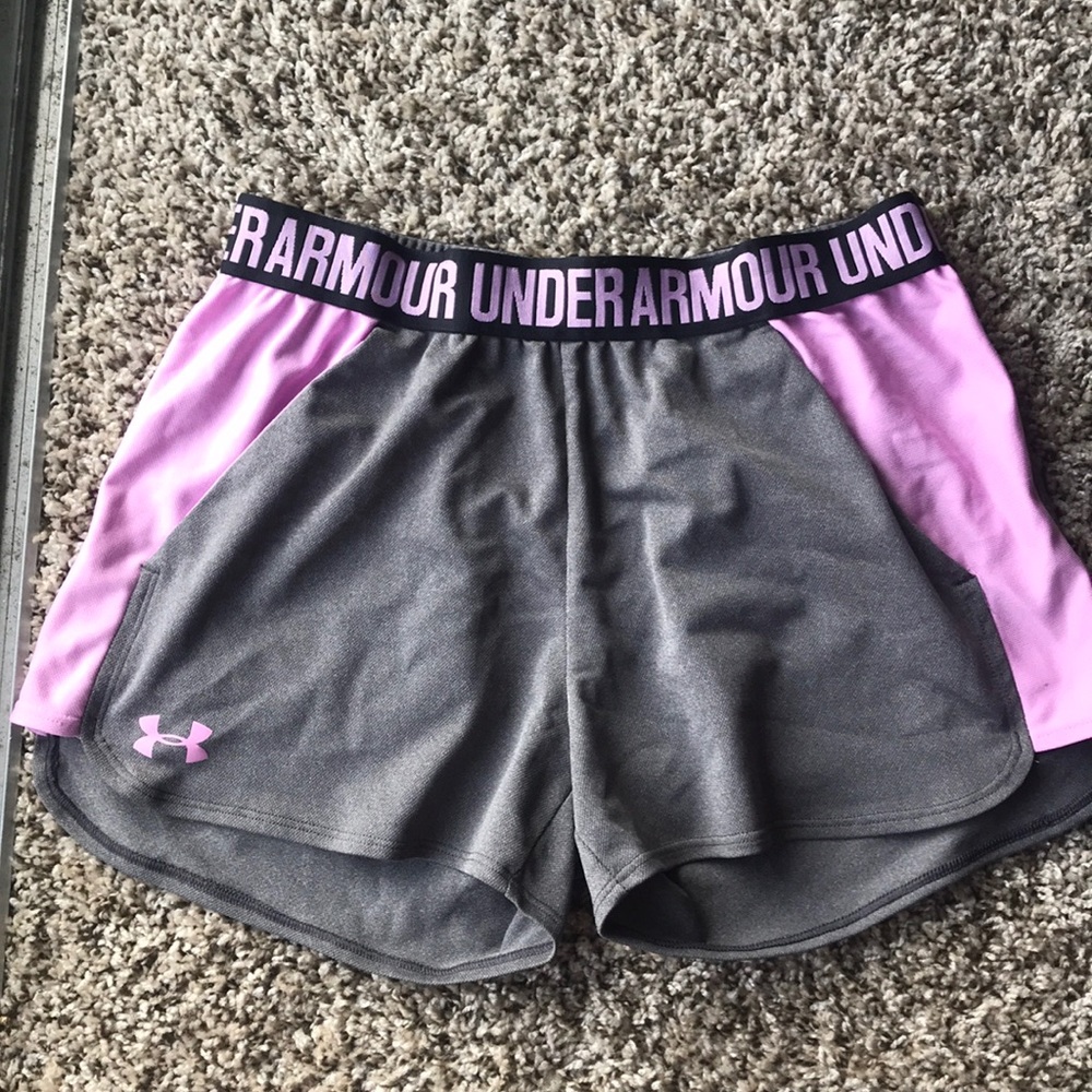 Underarmour shorts size small